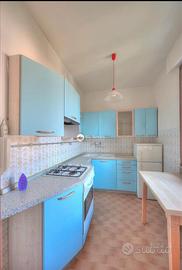 Cucina e tavolo
