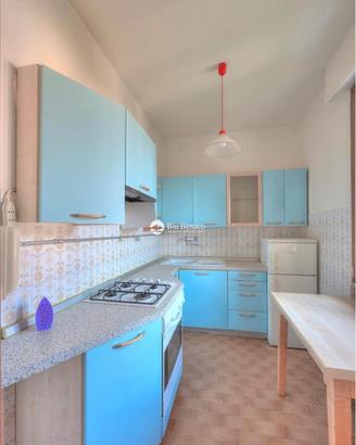Cucina e tavolo