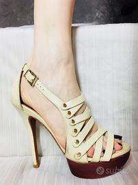 Sandalo pelle avorio Schutz