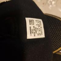 Scarpe chiodate per atletica Adidas numero 42.