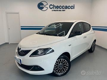 Lancia Ypsilon 1.0 firefly hybrid Gold Plus s