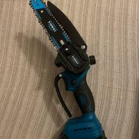 Minimo motosega, due batterie nuova