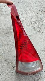 Faro posteriore sx C3
