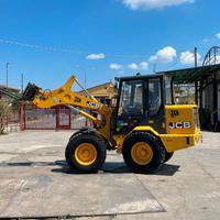 P38 Pala gommata JCB 406 targata