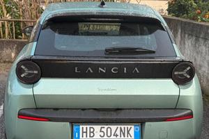 lancia y
