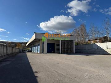 Locale commerciale, contrada selva piana - Camp...