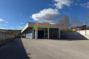 Locale commerciale, contrada selva piana - Camp...