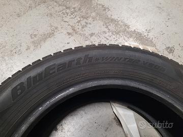 4 Gomme Yokohama BluEarthWinter V906 205/55R16 91H
