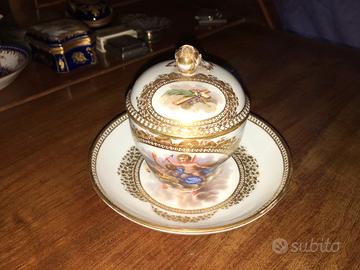 Meissen tazza con piattino e coperchio.