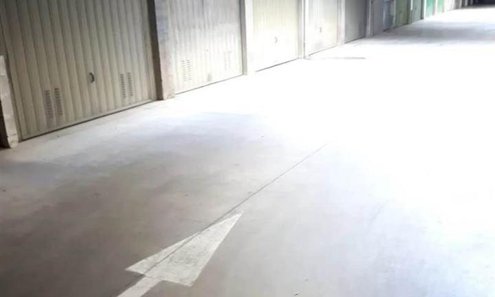 Garage, Livorno.