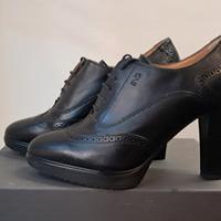 scarpe da donna eleganti nere nuove di zecca