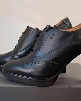 scarpe da donna eleganti nere nuove di zecca