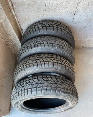 Gomme Termiche Hankook Winter  165/65/R15 81T M+S