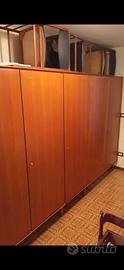 Armadio in legno