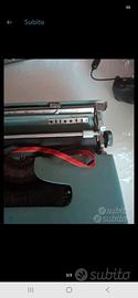 macchina da scrivere Olivetti lettera 22.