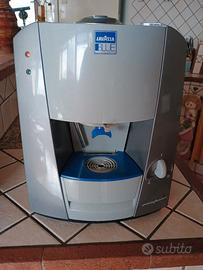 macchina caffè espresso Lavazza blue,  90 euro