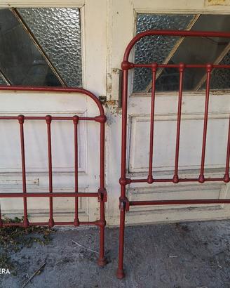 Letto singolo antico in ferro – testata e pediera 
