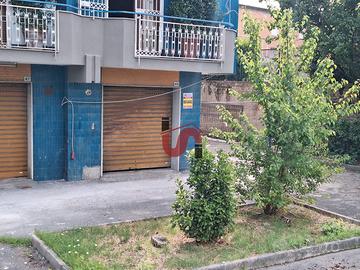 BOX AUTO - Via Pacevecchia - BENEVENTO