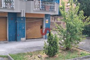 BOX AUTO - Via Pacevecchia - BENEVENTO