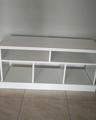 Panca bianca con cuscino grigio 30€