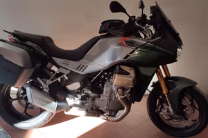 Moto Guzzi V100 Mandello S