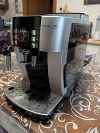 Macchina caffè de longhi magnifica S 