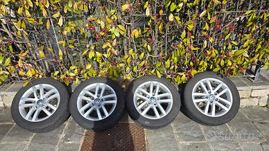 cerchi (originali VW) e gomme 16 pollici