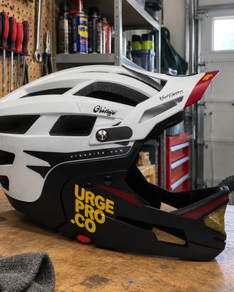 Casco MTB Urge mentoniera staccabile nuovo