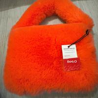 Borsa o bag nuova di pelliccia sintetica