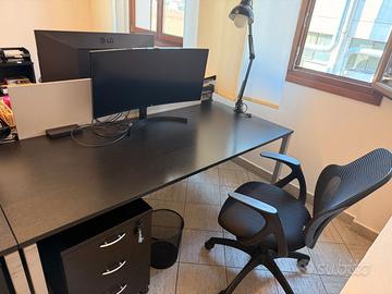 Postazione ufficio: scrivania + cassettiera