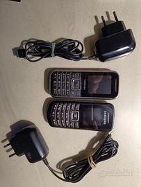 Coppia cellulari Samsung dual band gsm