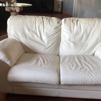 Divano in pelle bianca