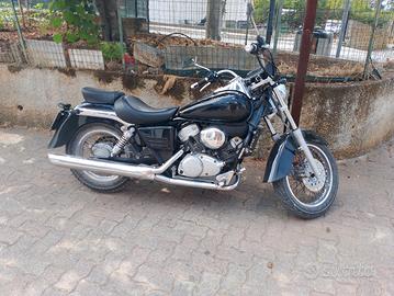 Honda Shadow 125  Anno 2000
