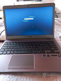 Samsung Serie 5 Ultrabook core i5 Ram 8 Gb