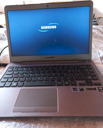 Samsung Serie 5 Ultrabook core i5 Ram 8 Gb