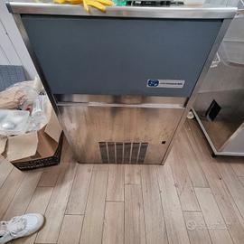 produttore di ghiaccio 100kg