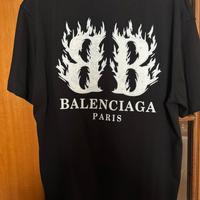 T-shirt balenciaga