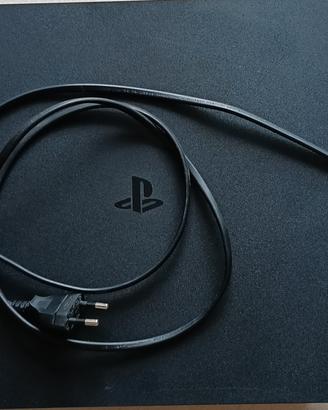 PS4 SLIM PERFETTA PIÙ 2 CONTROLLER E 1 GIOCO