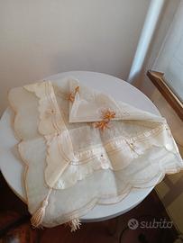 Copritavolino/ comodino in voile