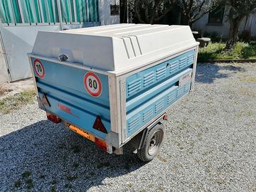 Carrello rimorchio per animali vivi