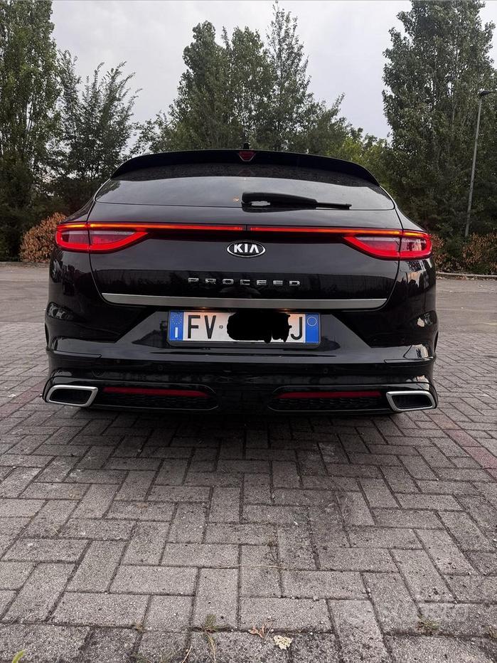 Kia ProCeed