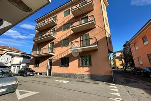 4 LOCALI A SANTHIÀ