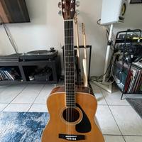 YAMAHA FG 340