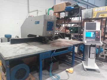 Punzonatrice cnc 30 ton