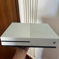 XBOX ONE S 500gb