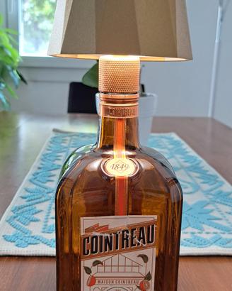 lampada led ricaricabile con bottiglia cointreau