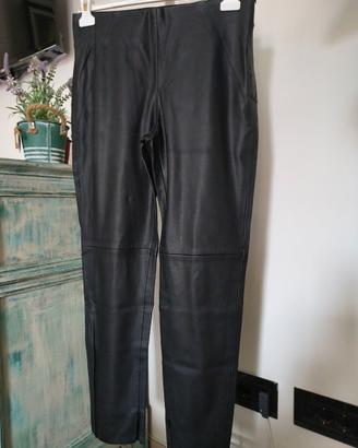 Pantaloni neri in eco pelle tg. L