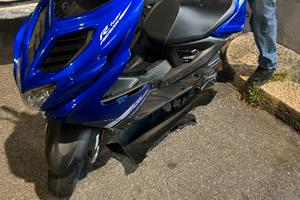 Aerox 50 4T euro 4 incidentato