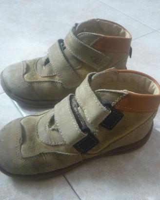 SCARPINE nr. 24 neonato/a