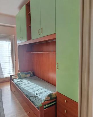 Cameretta a ponte  con letto (305x260 cm)